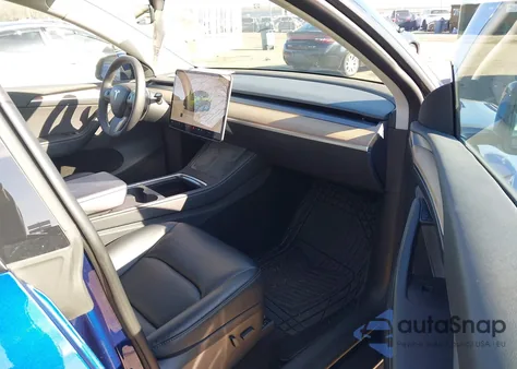 2022 Tesla Model Y Long Range Dual Motor All-Wheel Drive из США, поврежденный, VIN 7SAYGDEE6NA019607